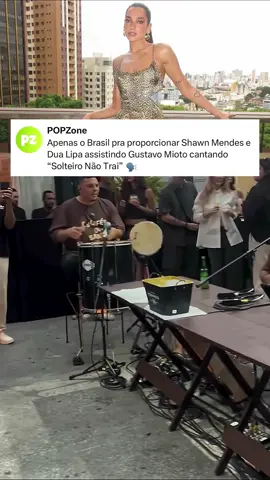 TRAGAM O CPF! Gustavo Mioto cantando “Solteiro Não Trai” na festa organizada pela Dua Lipa no centro de São Paulo, com ela e o Shawn Mendes assistindo… o rolê mais aleatório possível 🗣️  #shawnmendes #dualipa #gustavomioto 