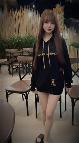 Anh thương nhỏ nào !!!! #xinhdepmoingay #gaixinh #aokhoac #outfit #moingaymotoutfit 