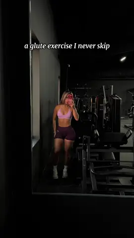 Am I omw to hit glutes at the gym rn… yes or no? @AYBL dc ‘LIFTZ’ #fyp#foryou #gym#workout #aybl