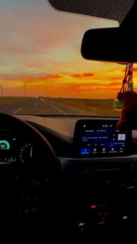 #beniöneçıkart #🥀🖤 