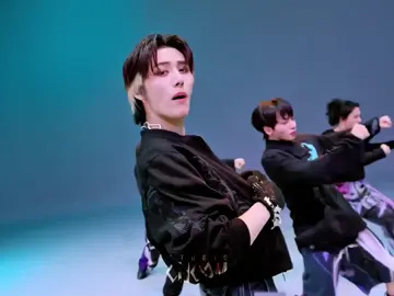 No sabía que subir, así que busqué en mis viejas ediciones:b #KPop   #taesan    #boynextdoor   #paratii   #paratii 