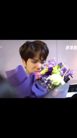 눈젖빵 #YOUNGHOON 