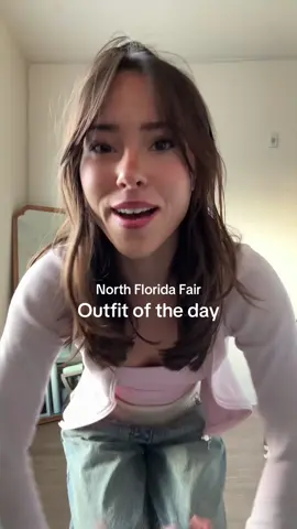 Haven’t been to a fair in FOREVER. Heres the outfit of the day  #fair #carnival #OOTD #inspo