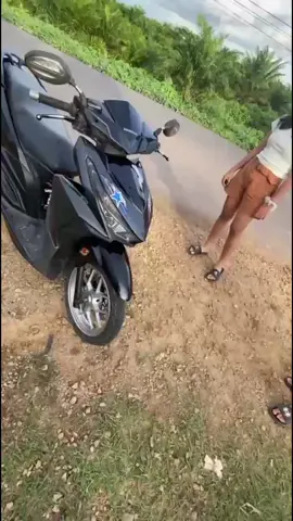 🧠 : pengen buffry era lagi.  🫀: kapann yah di kembali ke aku lagi. #varioktstyle #kangen #pengen #balikan #variostylekt 