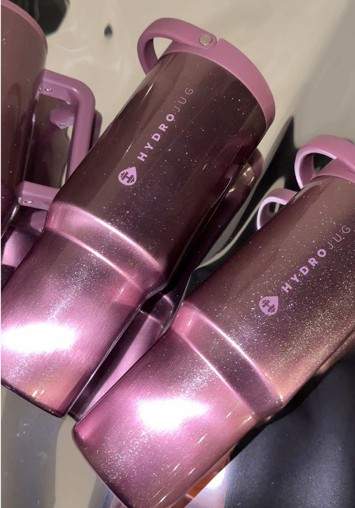 DREAM💖☁️✨ Dropping 11/27 at 5pm PST⏰ #hydrojug #blackfriday #cateye #dreams #christmasshopping 
