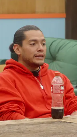 😂¿Por qué nadie quiere la tapa del pan? #LaBEA Lun vie 9:00 p.m. por Azteca UNO #LaGranjaVIP 🌾 Transmisión 24/7 en #DisneyPlus