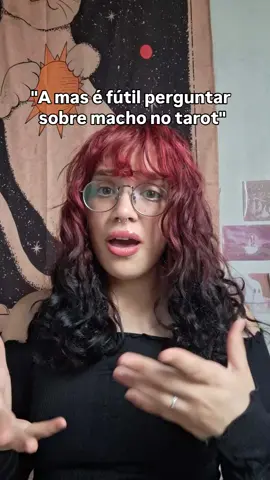 Perguntar sobre amor não é fraqueza. É autocuidado. ⠀⠀ Você economiza tempo, energia e coração quando escolhe enxergar a verdade antes de se entregar. ⠀⠀ Relacionamentos não são joguinhosz são trocas de energia. E ninguém merece desperdiçar a própria emergia com quem não tem presença, intenção ou reciprocidade. ⠀⠀ O tarot existe pra te proteger antes de te machucar. E se você tem dúvidas sobre seu 