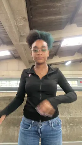 Dc: minha? 💙 #TikTokPromote #fy #CapCut 