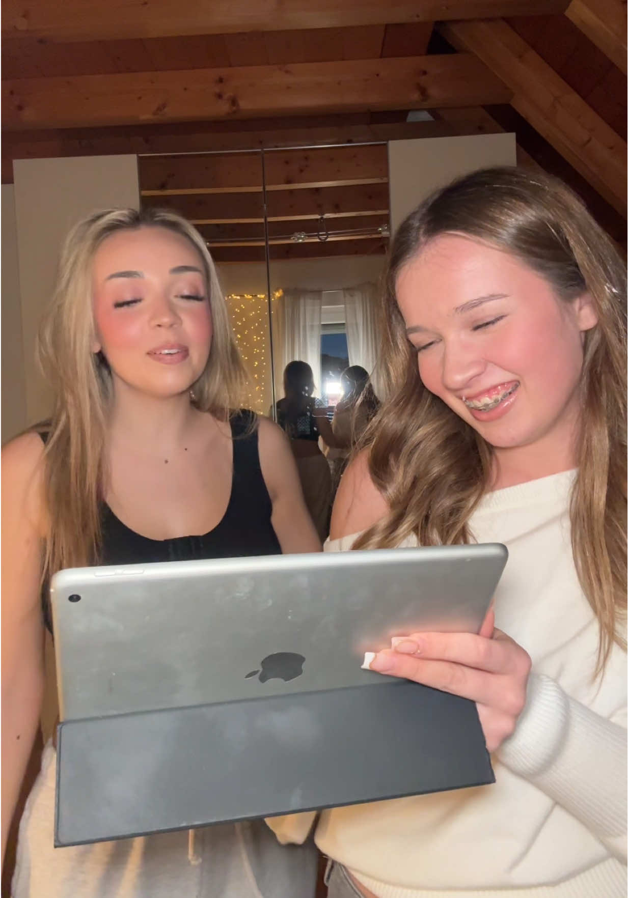 was ist aber an meine Lippe gespawnt😭😭