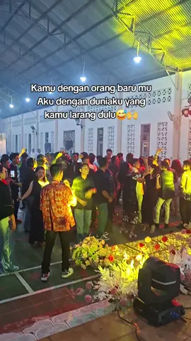 semoga lewat kka nona dong pu branda#nttpride🏝🔥 #labuanbajo #fyppppppppppppppppppppppp 