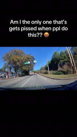 Ppl need to learn how right turns work 🤦🏽‍♂️#viral #fyp #dashcam #atlanta #dashcamfootage 