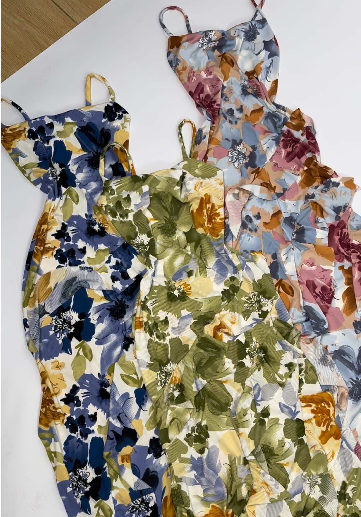 Super gandaaaaaa! 🥰 Get yours now limites prints lang mga miiii 🤗💜 #tiktoklive #budolfinds #bestseller #floraldress 