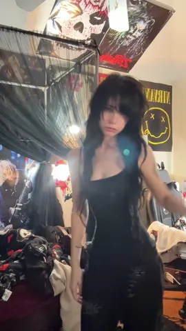 hair looks cool #fyp #foryoupage #foryou #altfashion #altgirl 