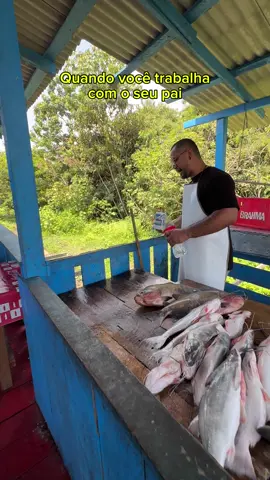 Não respeita o próprio pai 
