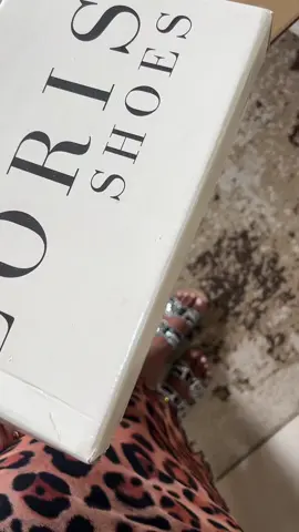 Essa sandália é elegante e confortável 🤗 eu amei 😍 