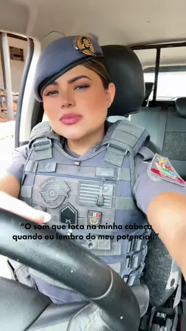 “O som que toca na minha cabeça quando lembro do meu potencial.” E não duvide viu, sempre consigo o que eu quero 😌 #policialfeminina #policiamilitar #fyp #foryou #viralizando 