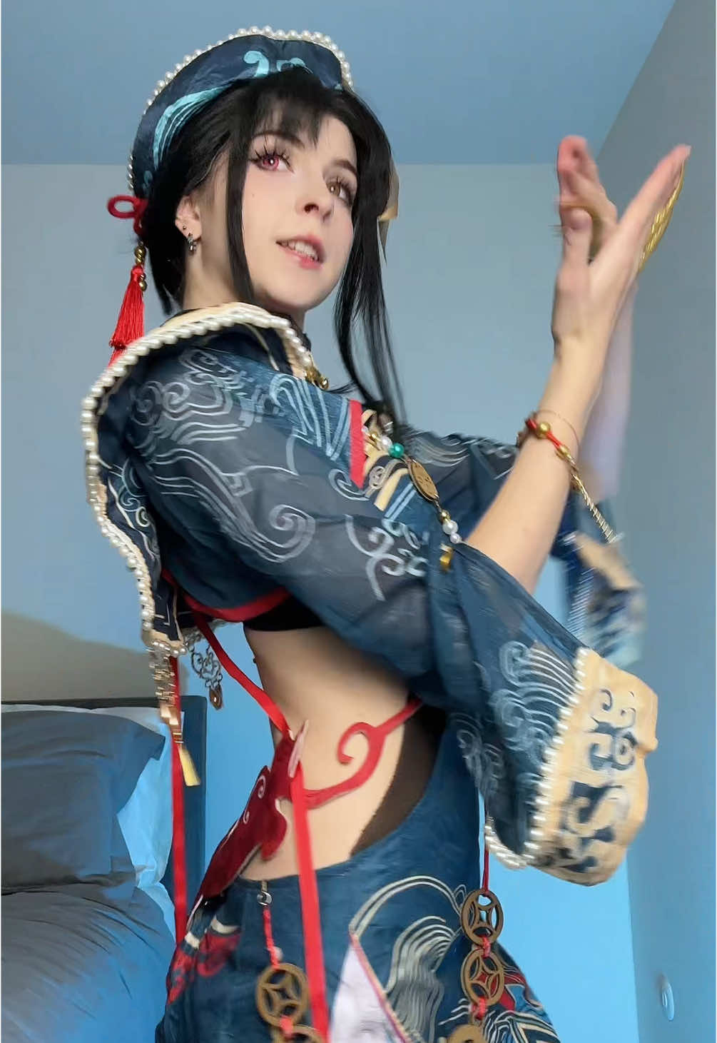 Tessa singing this to Xuhuan Li lol #Naraka #narakabladepoint #XuhuanLi 