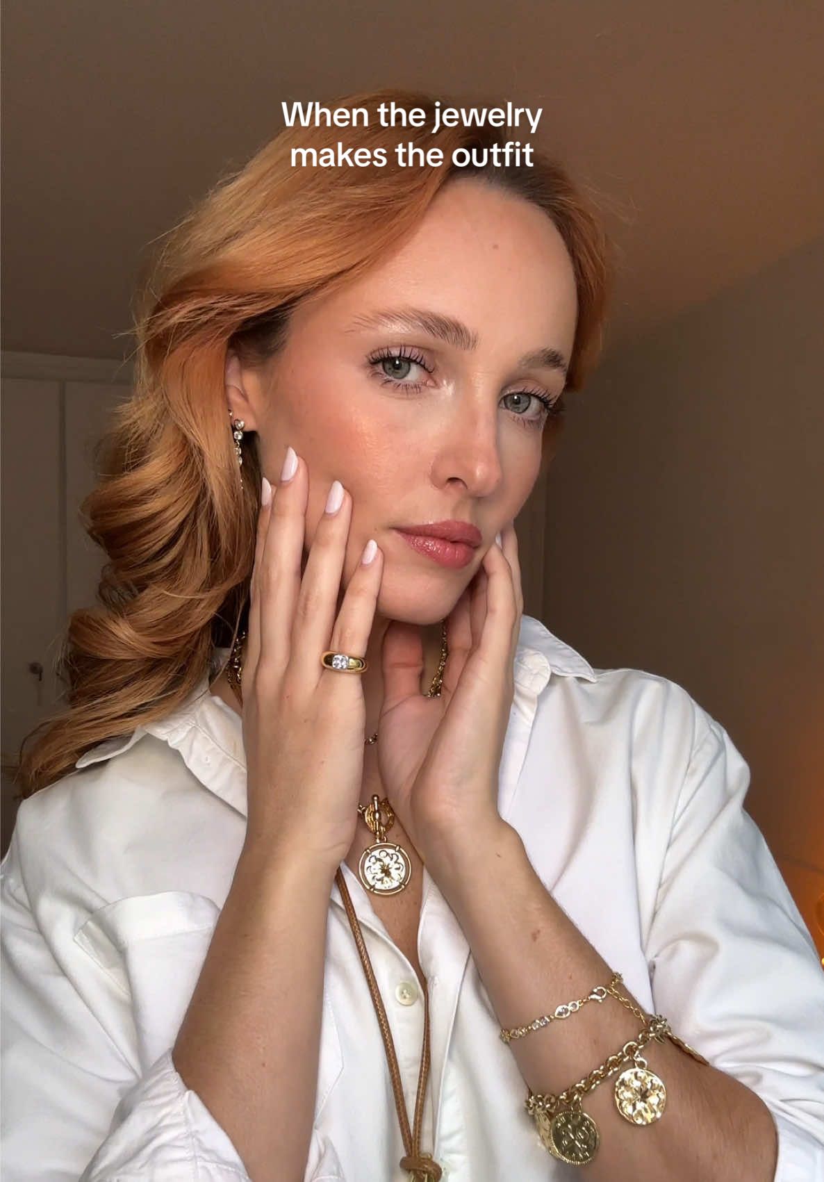 Accessoiriser ses tenues les plus simples avec @Agatha Paris ✨ publicité  #agathaparis #bijouxtour #accessorizing #jewelrytiktok #pourtoii 