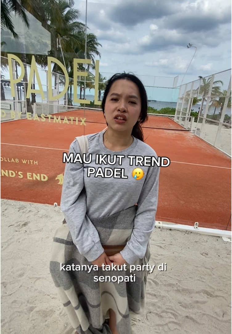 TAKUT PARTY DI SENOPATI🤣🤣 @shella #fyp #viral #glassskin #kulitplumpy #betterthanotherspray 