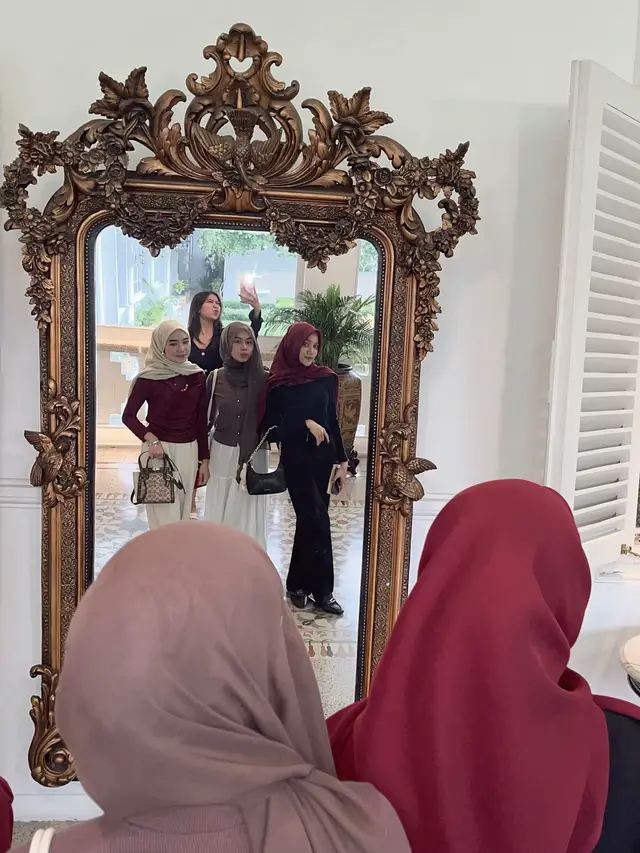 mirrorr selfie rame” 🫰🏻🫰🏻