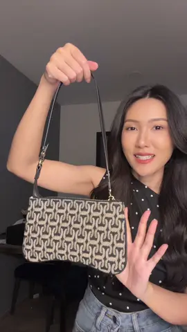 #กระเป๋า #กระเป๋าแฟชั่น #กระเป๋าผู้หญิง #กระเป๋าสะพายข้าง #กระเป๋าสะพาย 