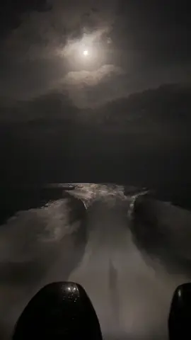 يالي عشت بحضنك احلى سنين#تصويري #القنفذة #البحر_الاحمر #قارب #explore 