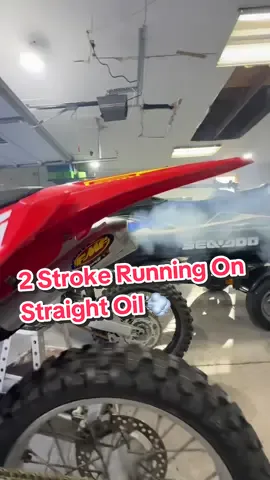 Replying to @814𝓯𝓲𝓵𝓶𝔃 Cold start of the dirt bikes. The CR250 2 stroke might be mixed a little rich💨 #dirtbikes #dirtbike #2stroke #pitbike #fyp 