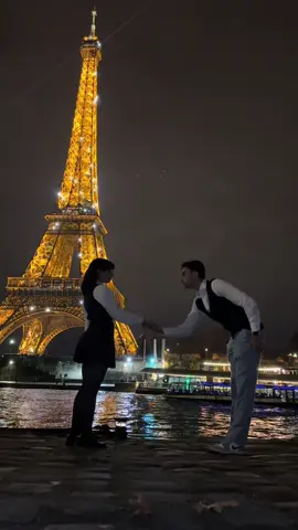 snowman in Paris♥️✨ @mauriziomorchio  #Paris #snowman #Love #fyp #torreeiffel 