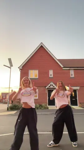 FASHION SHOW YAY @liv #feelingnostalgic #zaralarsson #lushlife @Zara Larsson 