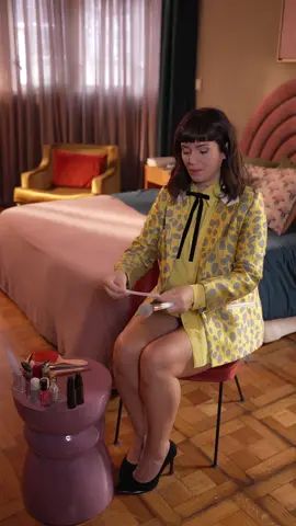 Solo Vicky hace un GRWM que no es técnicamente un GRWM. Envidiosa 3, ya disponible solo en Netflix.