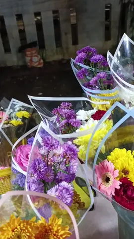 fresh flower mulai dari 10k, 📍di alun-alun tigaraksa yaa start jam 5  sore sampai jam-10 malam, setiap hari    #freshflowers #tangerang #tangerang #foryoupage #viral 