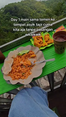 day 1 cosplay jadi monyet wkwkwk #fypage #kediri24jam #kulipabrik #sipalingaffiliate #fypシ゚ 