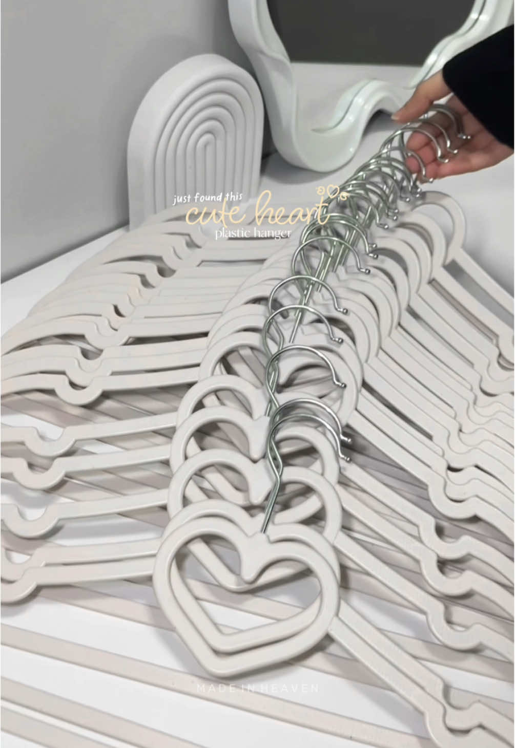 Yes, even the hangers need to be cute! 🤍✨ #hangers #plastichangers #hanger #wardrobeessentials #clotheshanger @Five-Star Home 