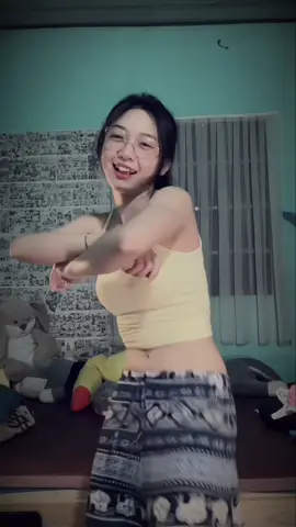 Con tàu nào đây..? #tren 