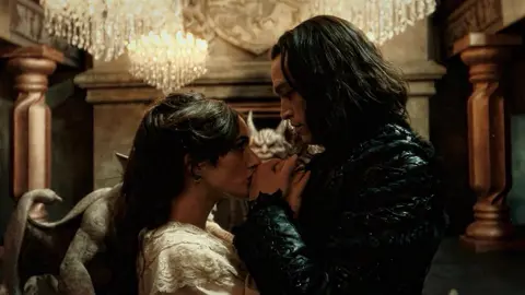 I’m in love with the scenes of them from 1480 ngl #draculaalovetale #dracula #caleblandryjones #zoëbleu #fyp 