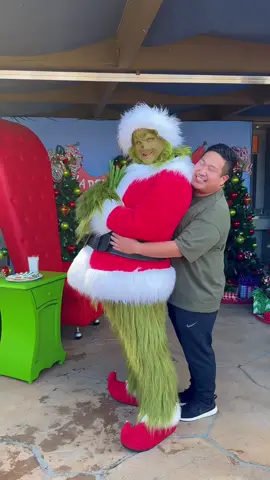 The Grinch💚#foryou #usa #funnyvideos #usa #universalstudios   