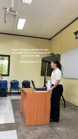 but who knows? :> #fyp #danielcaesar #whoknows #teacher #pnu 