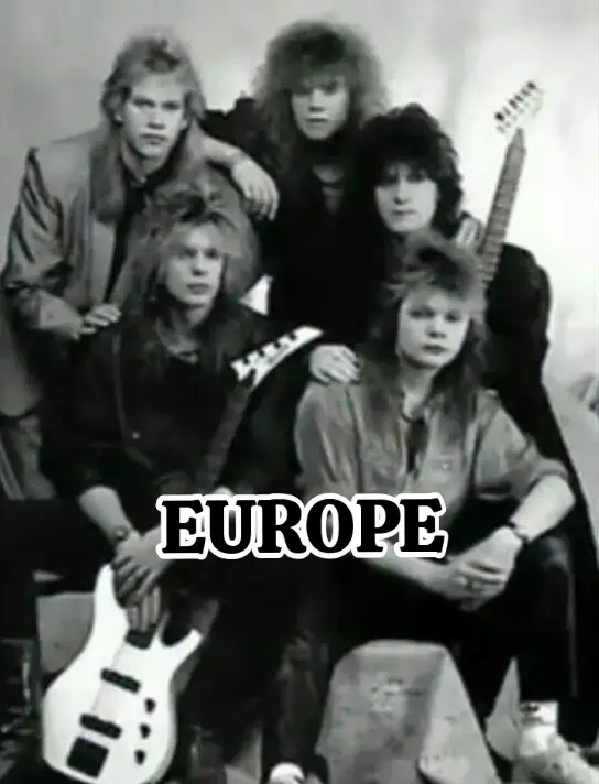 1. Dua Versi yang Berbeda (Pre- dan Post-The Final Countdown) ​