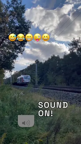 #eisenbahn #fypageシ #deutschland🇩🇪 #deutschebahn #railway @🇩🇪trainspotting.berlin🇩🇪 @❤️🔥DVB🔥❤️ @🚂🚃Trainspotter_2010🇨🇭🇨🇭 @🚆Hannes_Bahnfotograf📸 @🚂xX. Lucas-Moba-H0-TT .Xx🚂 @Bahnbilder_mosel/rheintal @Bahnwelt - Bayern @Bahnfotografie S-H DB @Bahnbilder_TSW @Berlin.opnv @BluePanther1979 @Dominik @danielschweizer62 @Die Hochrheinbahn 