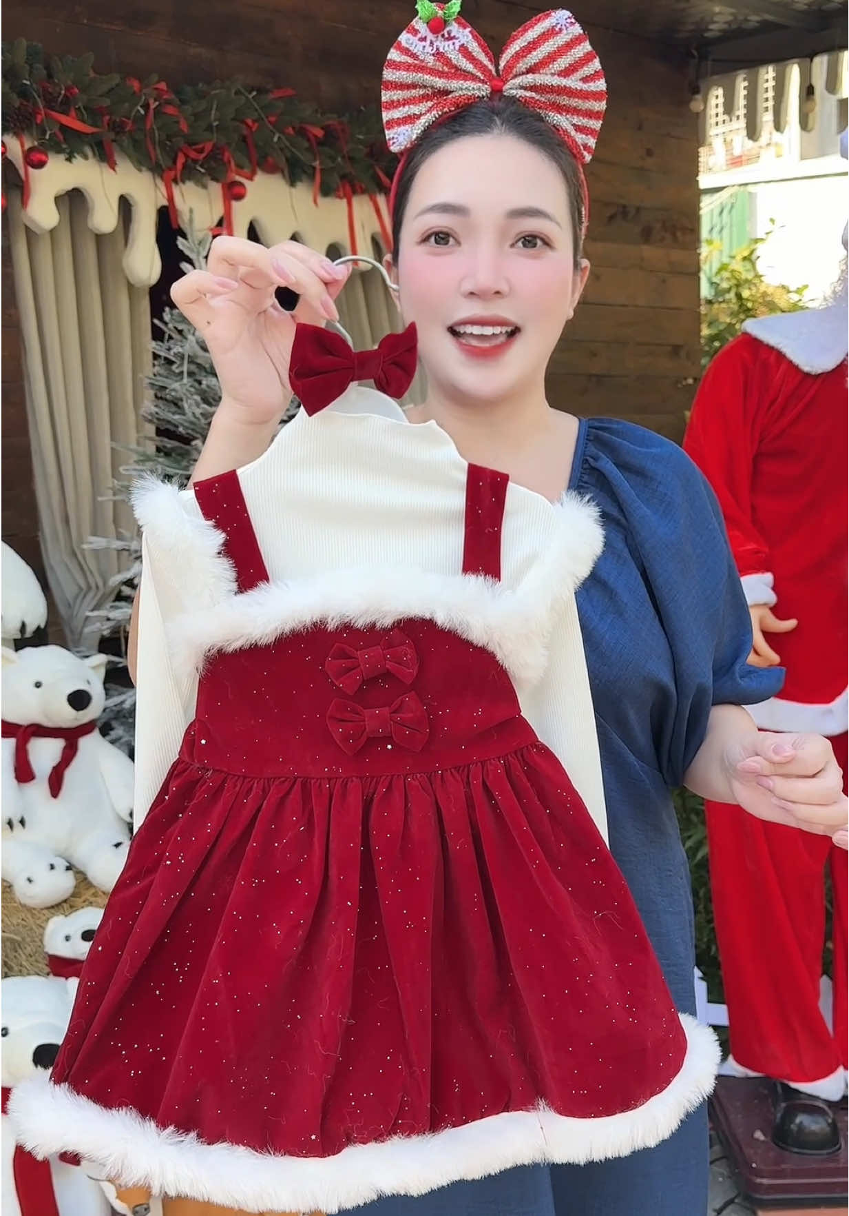 Váy noel cho bé gái #meminmax95 #quanaotreem #vaynoelchobe #vaynoelbegai 
