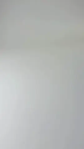 اگه عینکی می‌خوایی که‌ خیلی بیشتر از چیزی که هزینه می‌کنی قشنگ و جذاب بنظر برسه تبریک‌ می‌گم بهت چون دقیقا میدونم چی میخوایی یکی از بهترین گزینه ها برای کادو دادن چه‌ تولد باشه چه‌سالگرد چه آقا باشه طرف حسابت چه خانم عینک راحته سبکه فریمش فووووووق العاده با کیفیته دسته ها سرتاسر سیم کشی شده لولای فنردار با کیفیت و البته که یووی۴۰۰ و پلاریزه اس ✅ . ❌✅برای دیدن صورت خور آقا کافیه عدد 