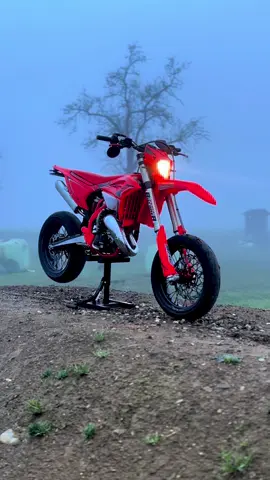 🍁 #fyp #bikelife #supermoto 