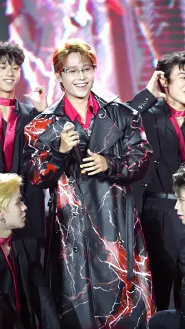 Anh Tân về Hải Phòng mà cứ ngỡ Chị Phương cũng về 🤭🤭 fanchant quá khủng 🌸🔥 Cr: toki.okit #TăngDuyTân #bichphuong #YFEST2025