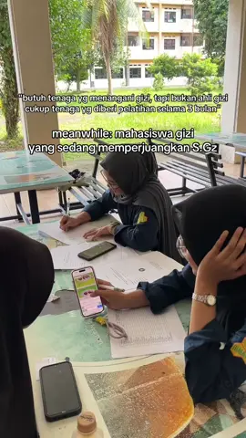 begadang bikin menu, bikin materi edukasi dll adalah kesibukan anak gizi utuk mendapatkan gelar S.Gz 🥺 #ahligizi #ahligiziindonesia #mbg #gizi #fyp 