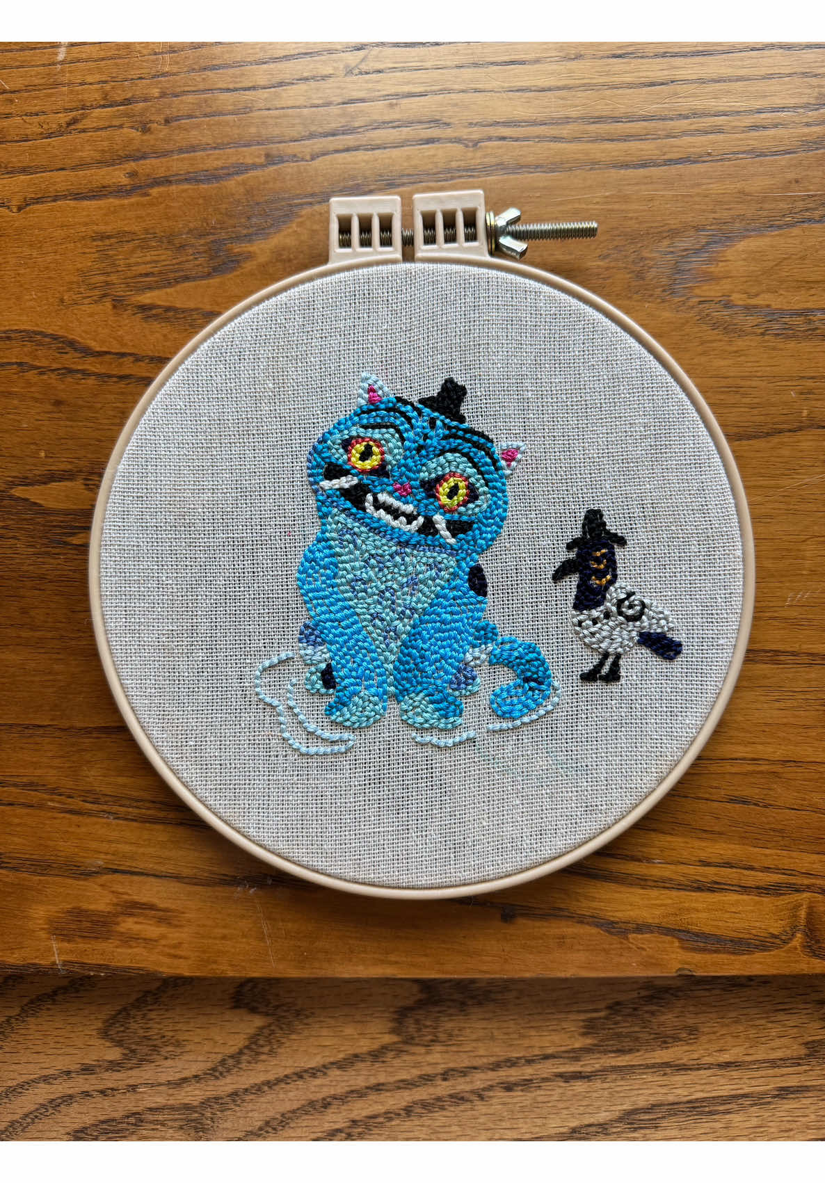 Wanted to do this before Halloween 👻 But here we are… Derpy and Sussie 💙🖤#punchneedleembroidery  #punchneedle #kpopdemonhunters #derpyhooves 