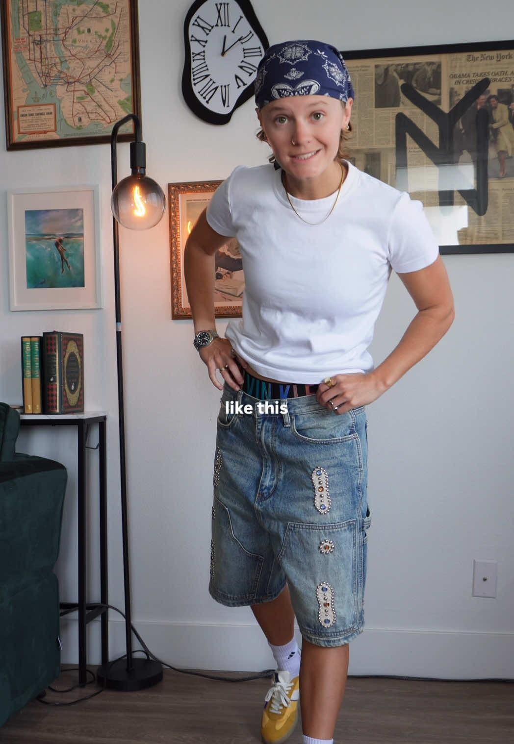 don’t limit yourself to one style! #mascfashion #androgynous #styleinspo 