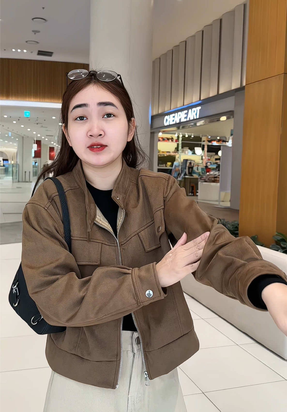 Sắm được cái áo đẹp mà ai cũng hỏi luôn#aokhoac #aoda #aokhoacda #aokhoacnu #toanmacdep 