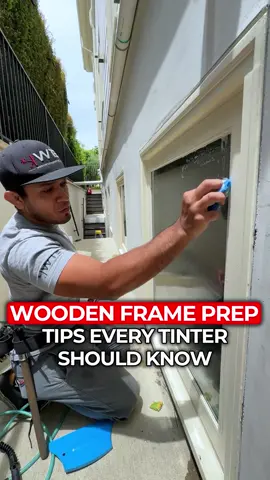 Installing film on wooden frames isn’t easy — paint chips and dust can ruin a clean install fast. That’s why proper prep is everything! Start by scrubbing the frame with a soapy sponge, focus on the corners, then wipe the edges clean and squeegee carefully. A little extra care goes a long way for that flawless finish. ✨