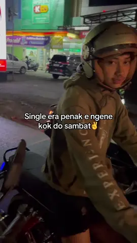 ASLINE AKU YO PENGEN DI CINTAI HEBAT🙂‍↕️#blitar #blitar24jam #blitarcidroparahcah #sadvibes #sendiriterus 