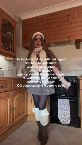 BACK TO MY ROOTS? 🎄🎀 #coquette #foryou #foryoupage #coquetteaesthetic #lanadelreyaesthetic 